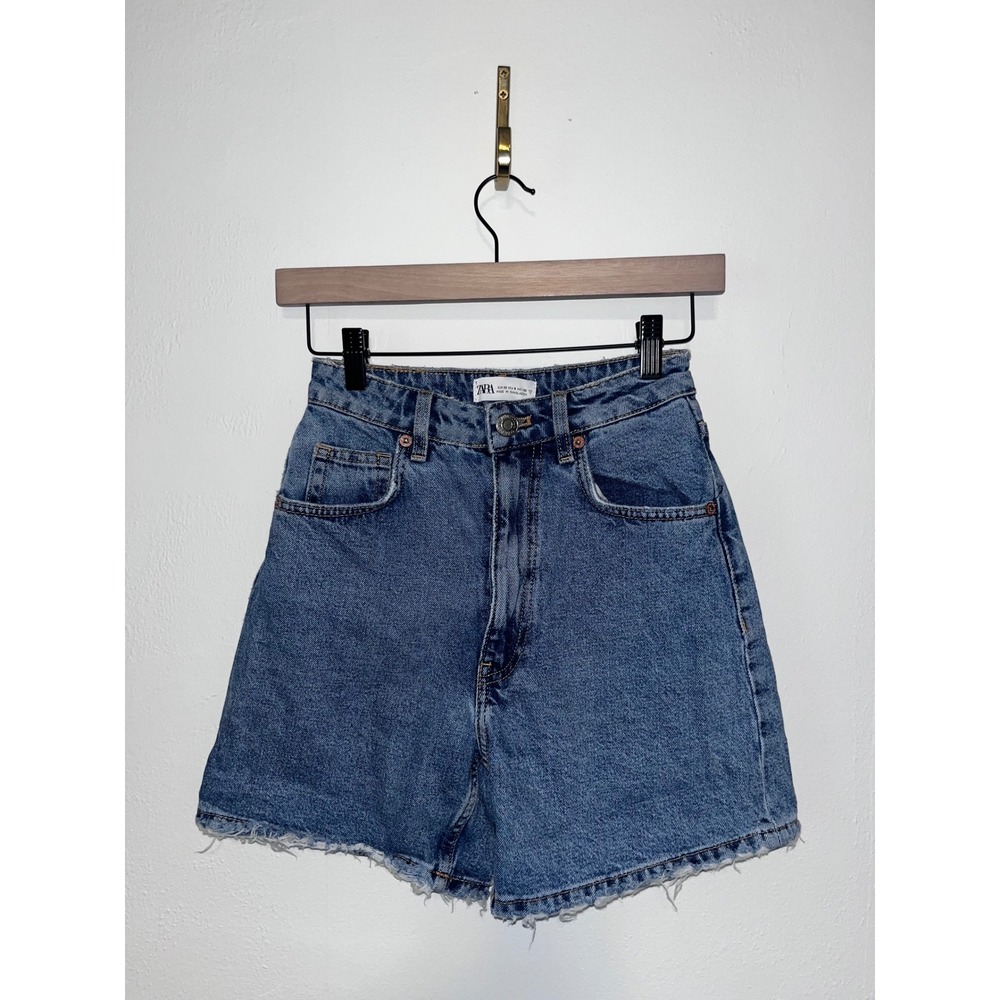 Zara Women Blue High Waisted Denim Jean Shorts Raw Hem Size 0 EUR 32